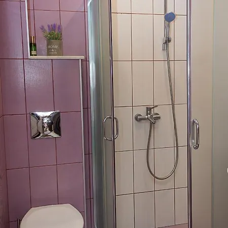 Black & White -1bd Flat In Center By Flat Mаnager ヴァルナ