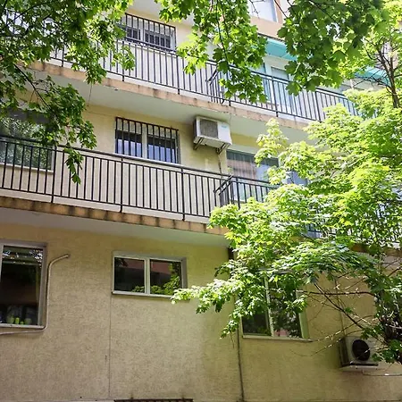 Black & White -1bd Flat In Center By Flat Mаnager ヴァルナ